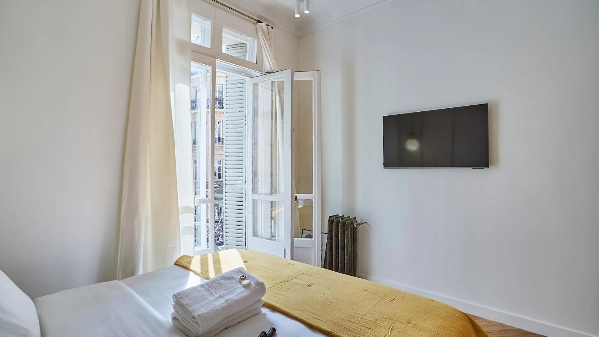 Opera Vendome By Prestige Apartment *